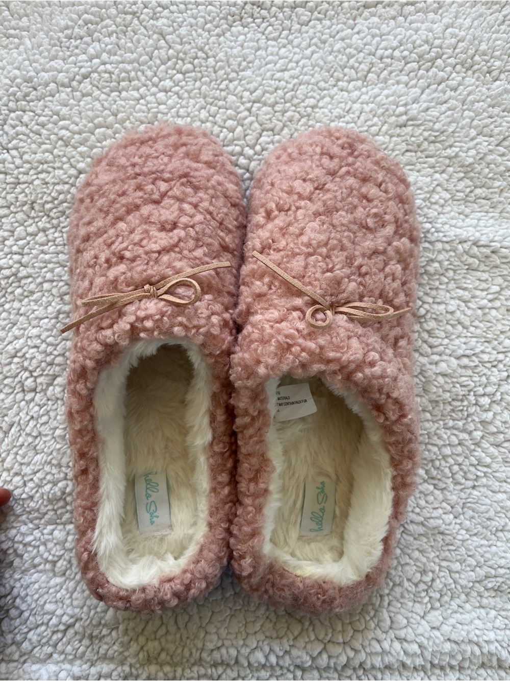 Cozy Pink Hello SoHo Women's Slippers with Faux Fur Lining